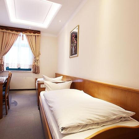 Hotel Europaeischer Hof Эльстерверда Экстерьер фото