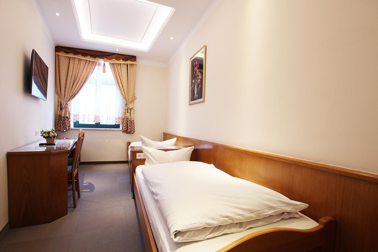 Hotel Europaeischer Hof Эльстерверда Экстерьер фото